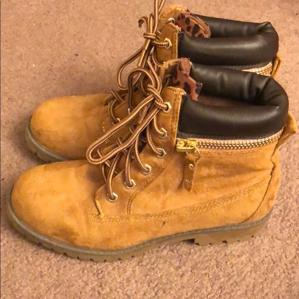 Cute light brown suede boots